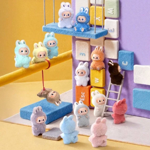 "V" CONFIRMED - MONSTERS Pin for Love Series-Vinyl Plush Pendant Blind Box - Picture 5 of 6